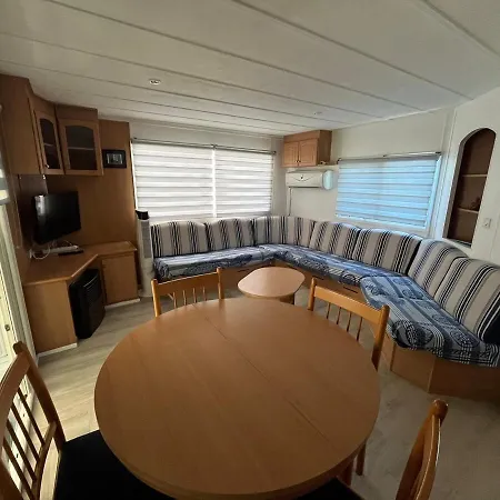 Confort 6 Personnes Proche Des Plages - V0850 *